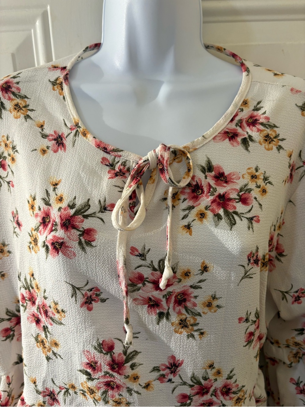 Crisp Ivory Floral Tie-Neck Tunic with green, gold&Pink daintyBlooms.Layerable